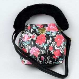 New LUV BETSEY Caleb Bucket Crossbody